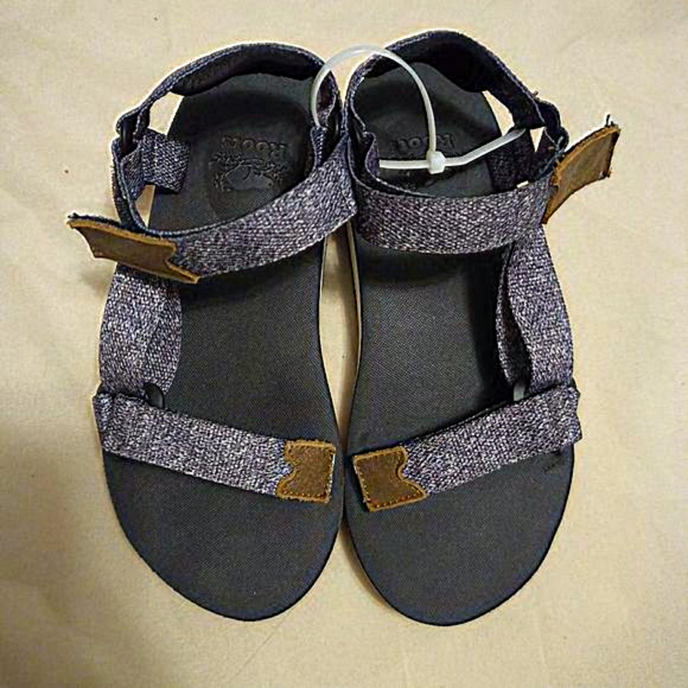 Brand New Roots Tofino Salt & Pepper Sandal